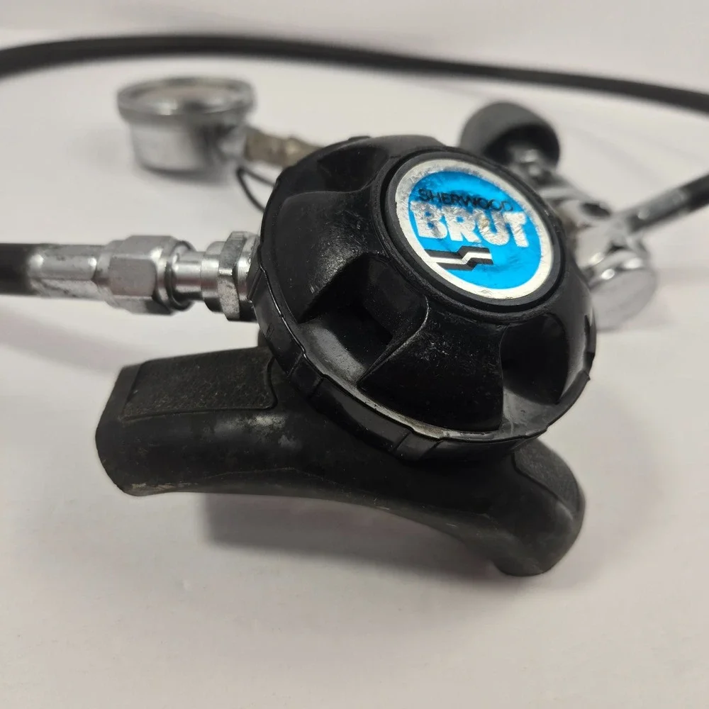 Sherwood Brut Scuba Diving Regulator Set Yoke 1st Stage Ocean Dynamics SPG Gauge